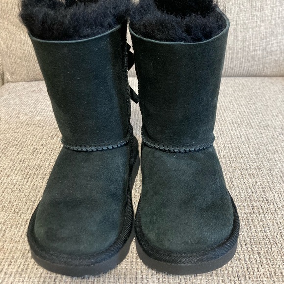 Toddler UGG Black Bow Boots - Picture 2 of 4